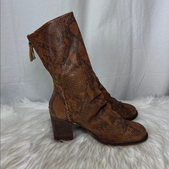 'Free People Elle Brown/Black Snakeskin Leather Women's Boots Sz 41/US 10 - Picture 5 of 7